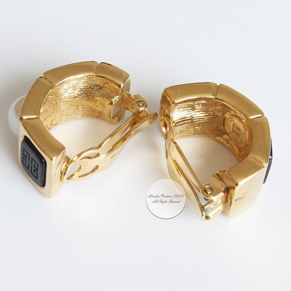 Givenchy Earrings Embossed Logo Stone Faux Pearl Gold Metal Clip Style Vintage - Picture 7 of 12